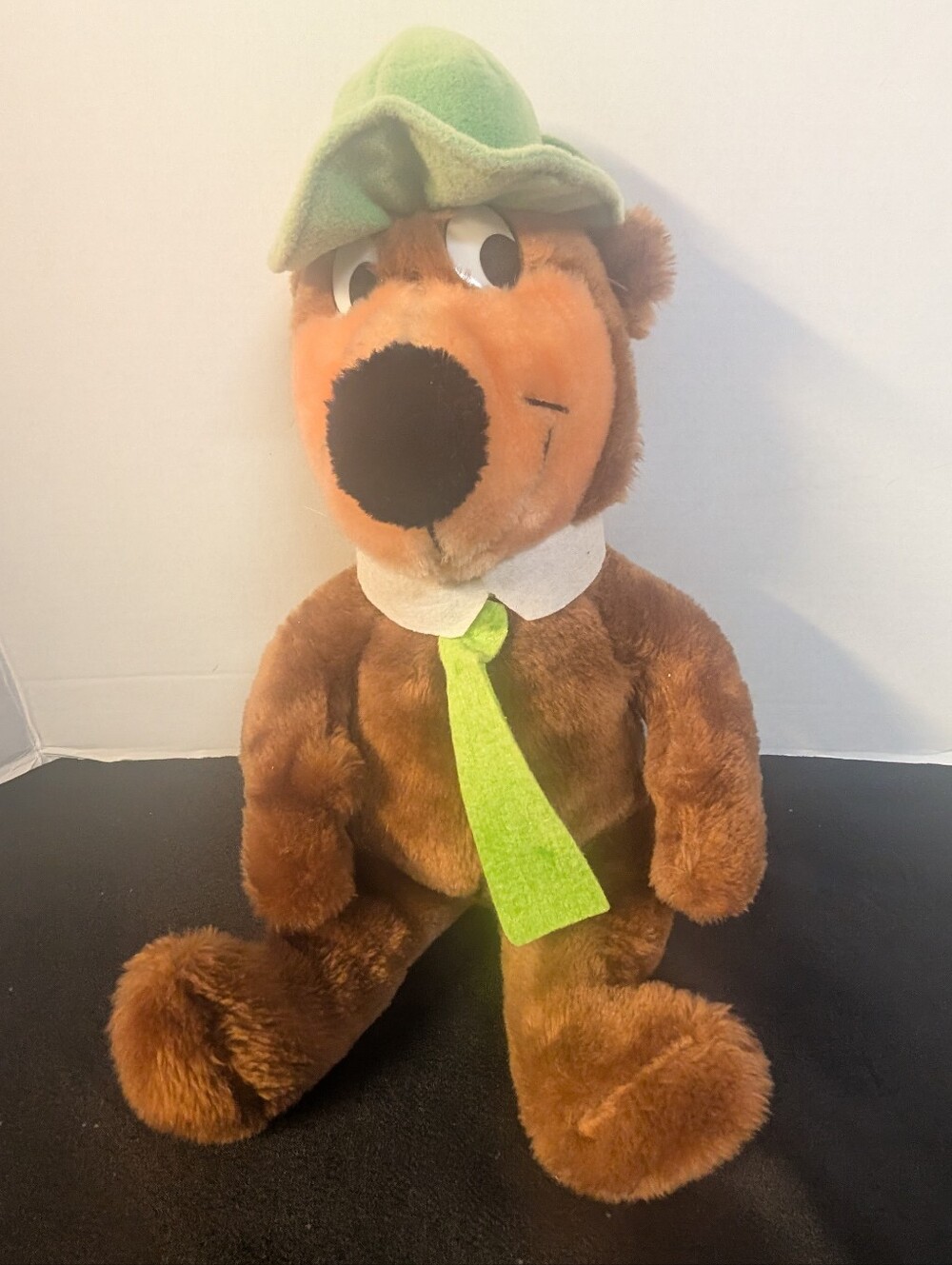 Vintage Yogi Bear Plush Stuffed Animal Toy 1980 Mighty Star Hanna-Barbera 80's